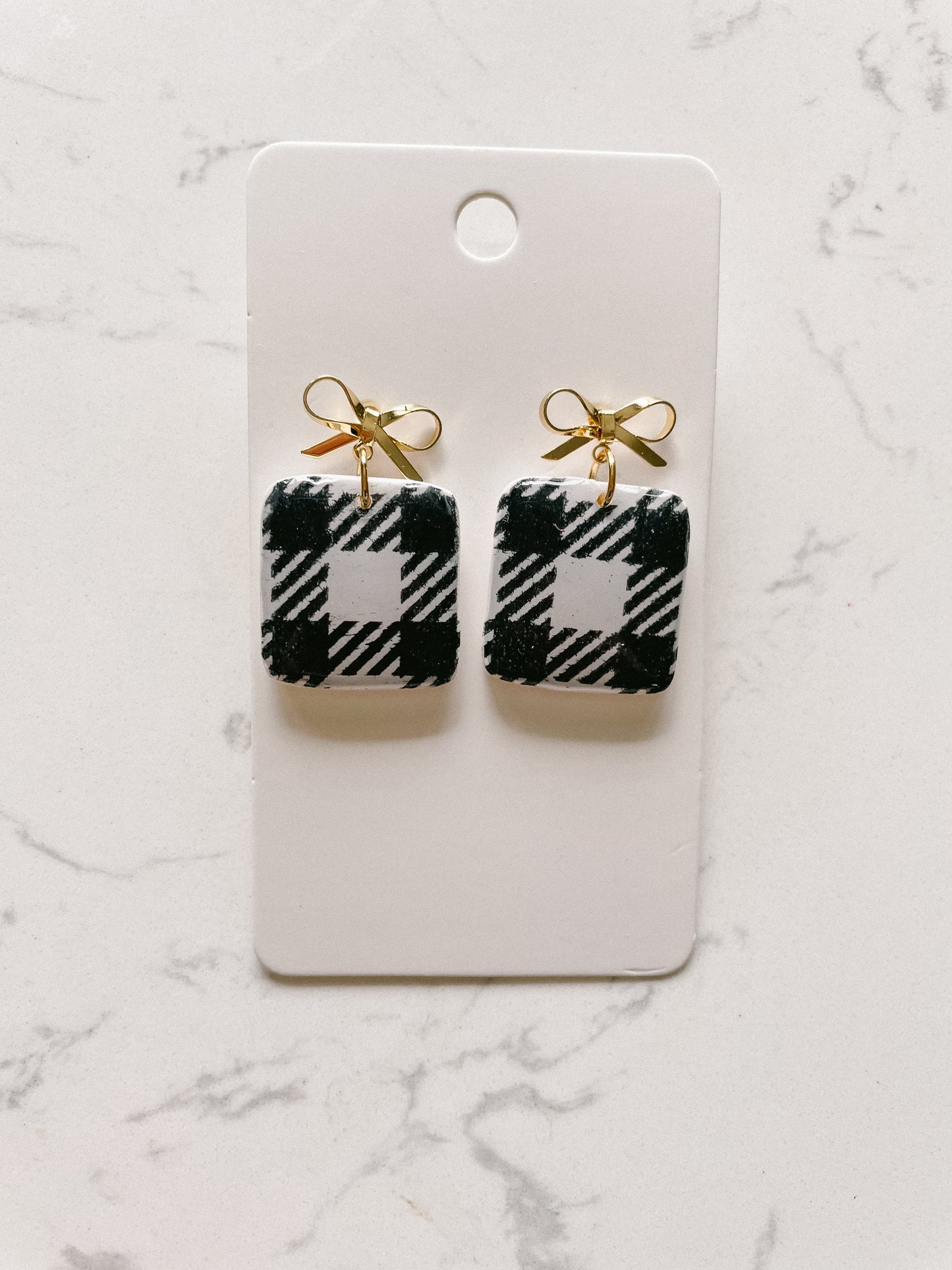 Buffalo Plaid White Present Clay Earring